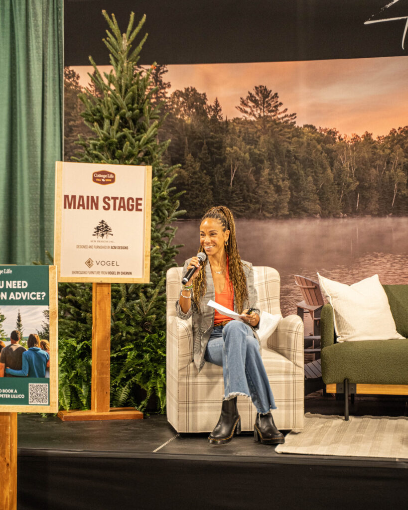 Main Stage Speakers